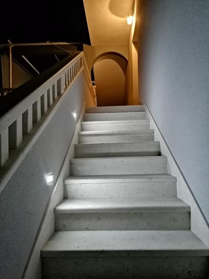 Apartments Iris Hvar Town Luaran gambar