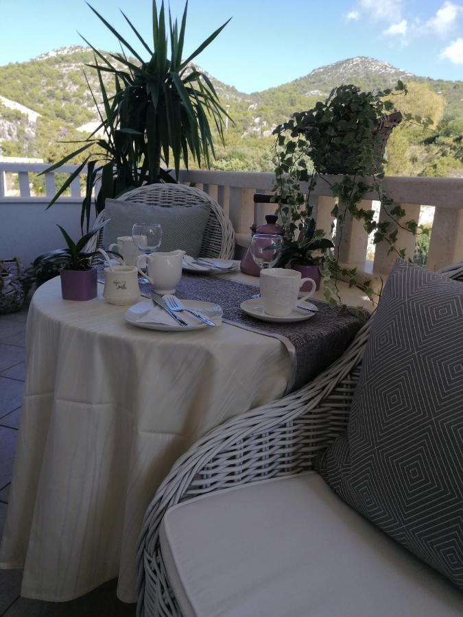 Apartments Iris Hvar Town Luaran gambar